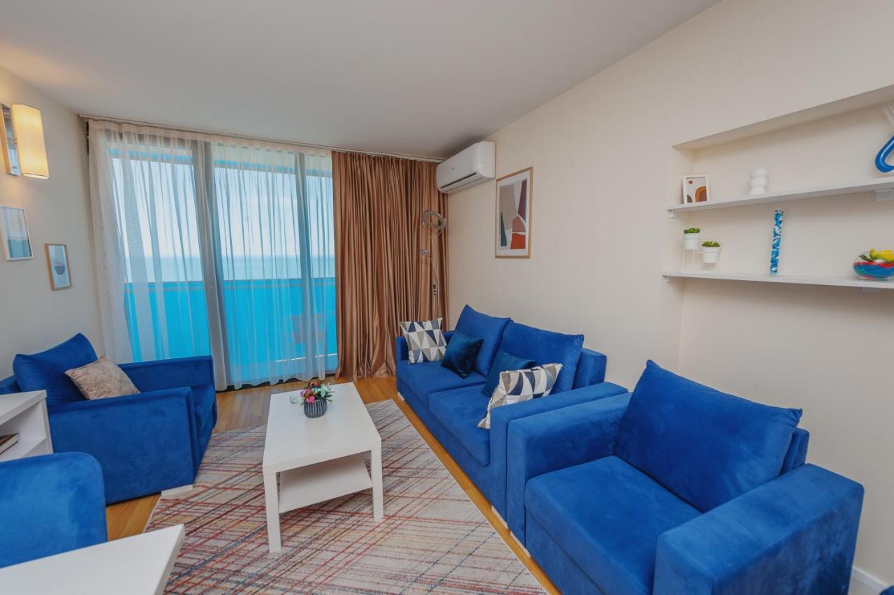 Aparthotel ~ Orbi City ~ Batumi Exterior photo